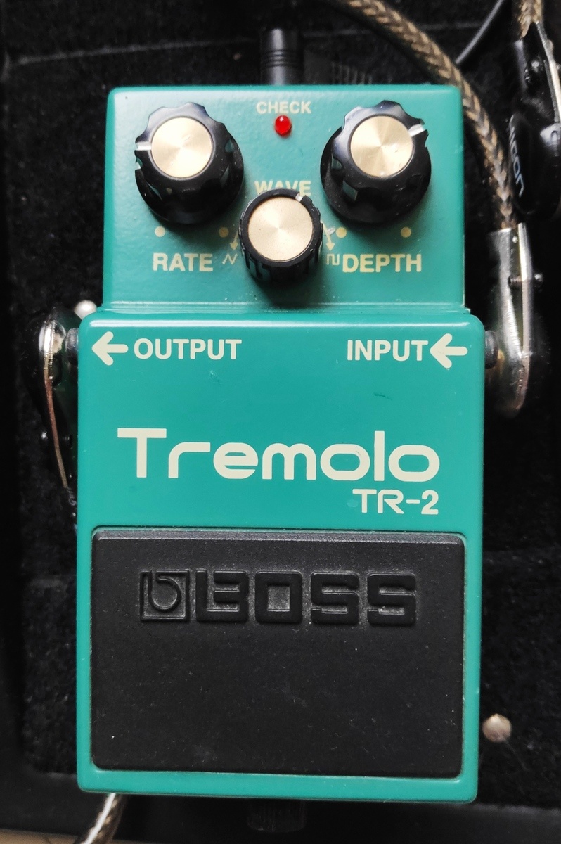 Music Gear Setup by arthur_rainbow featuring Boss TR-2 Tremolo