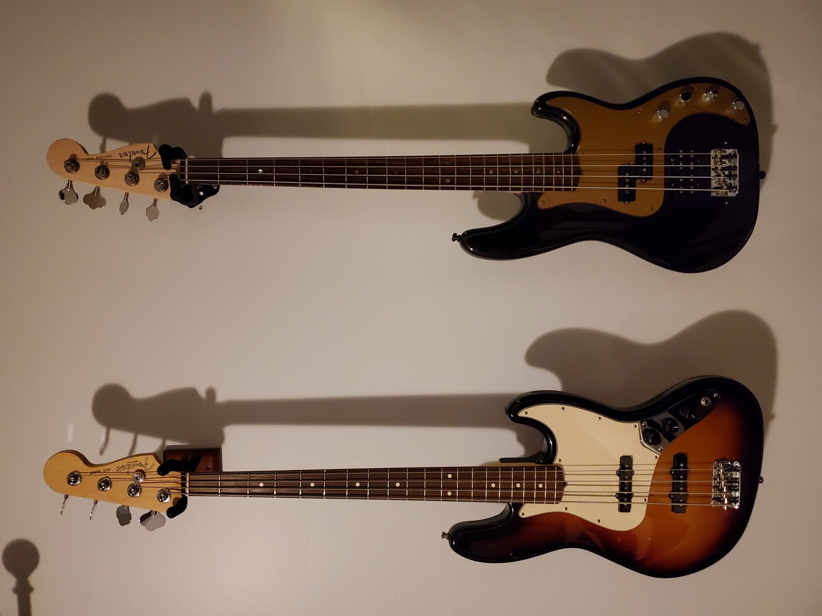 Music Gear Setup by paul_vincent featuring Fender American Standard Jazz Bass and Fender American Deluxe Precision Bass 96-09