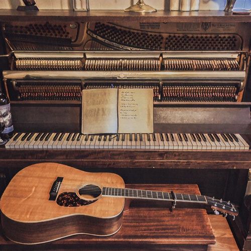 Photo of Larrivée Guitars D-03