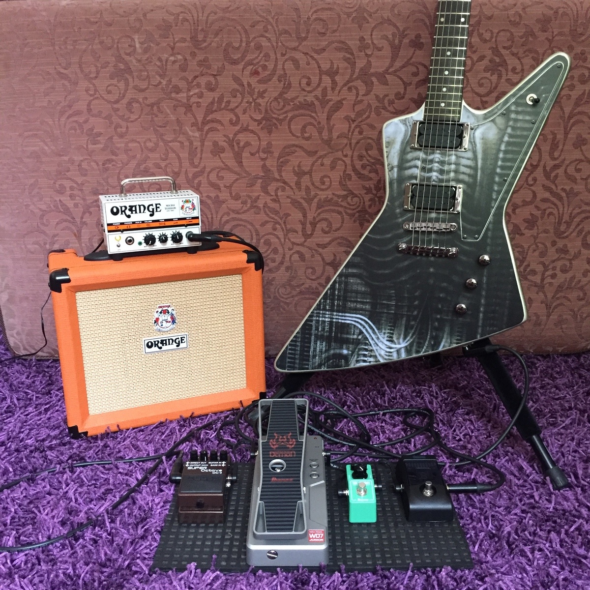 Amp Rig by chromaticism featuring Boss OC-3 Super Octave, Korg PB-1 Pitchblack, and Orange Micro Terror and 4 more pieces of gear