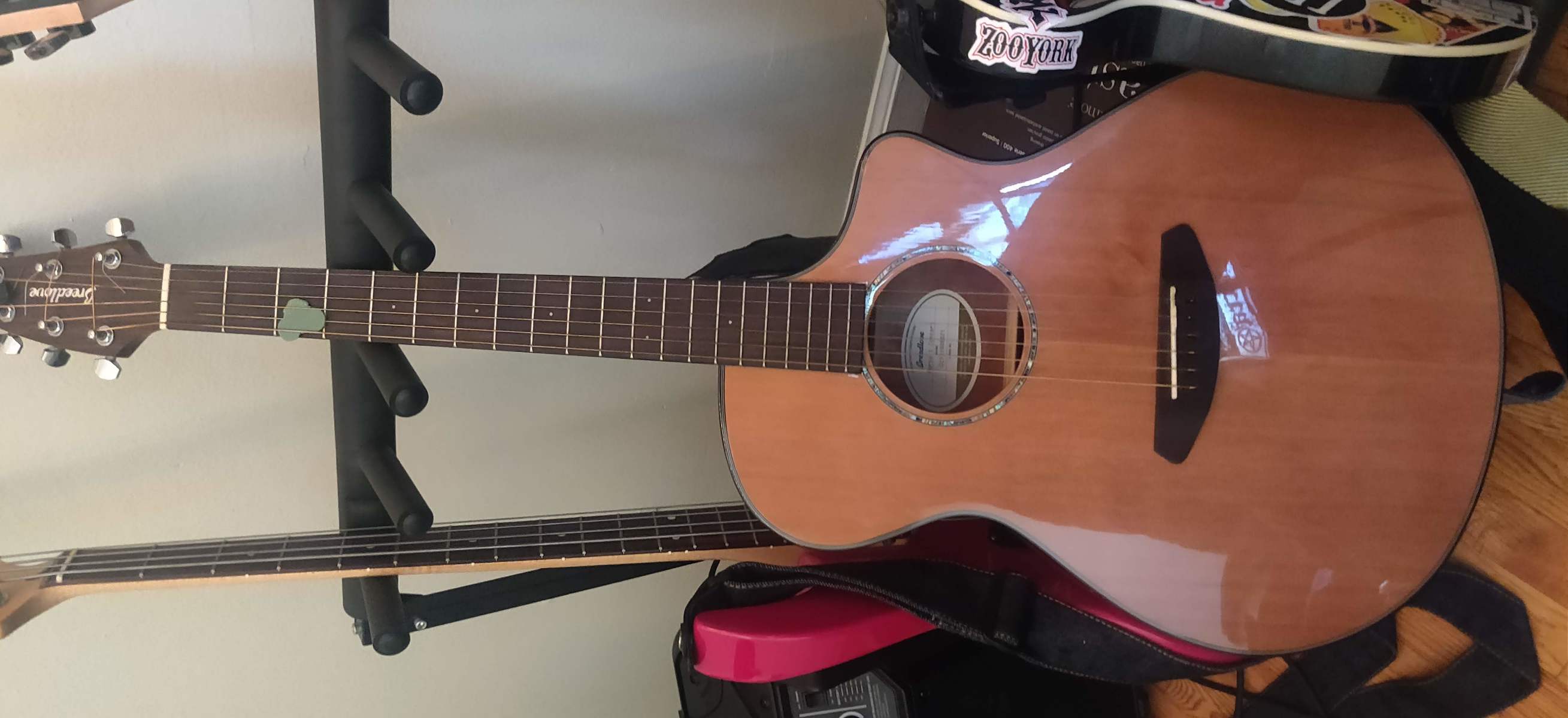 Music Gear Setup by liam_konig featuring Breedlove Pursuit Concert Ebony