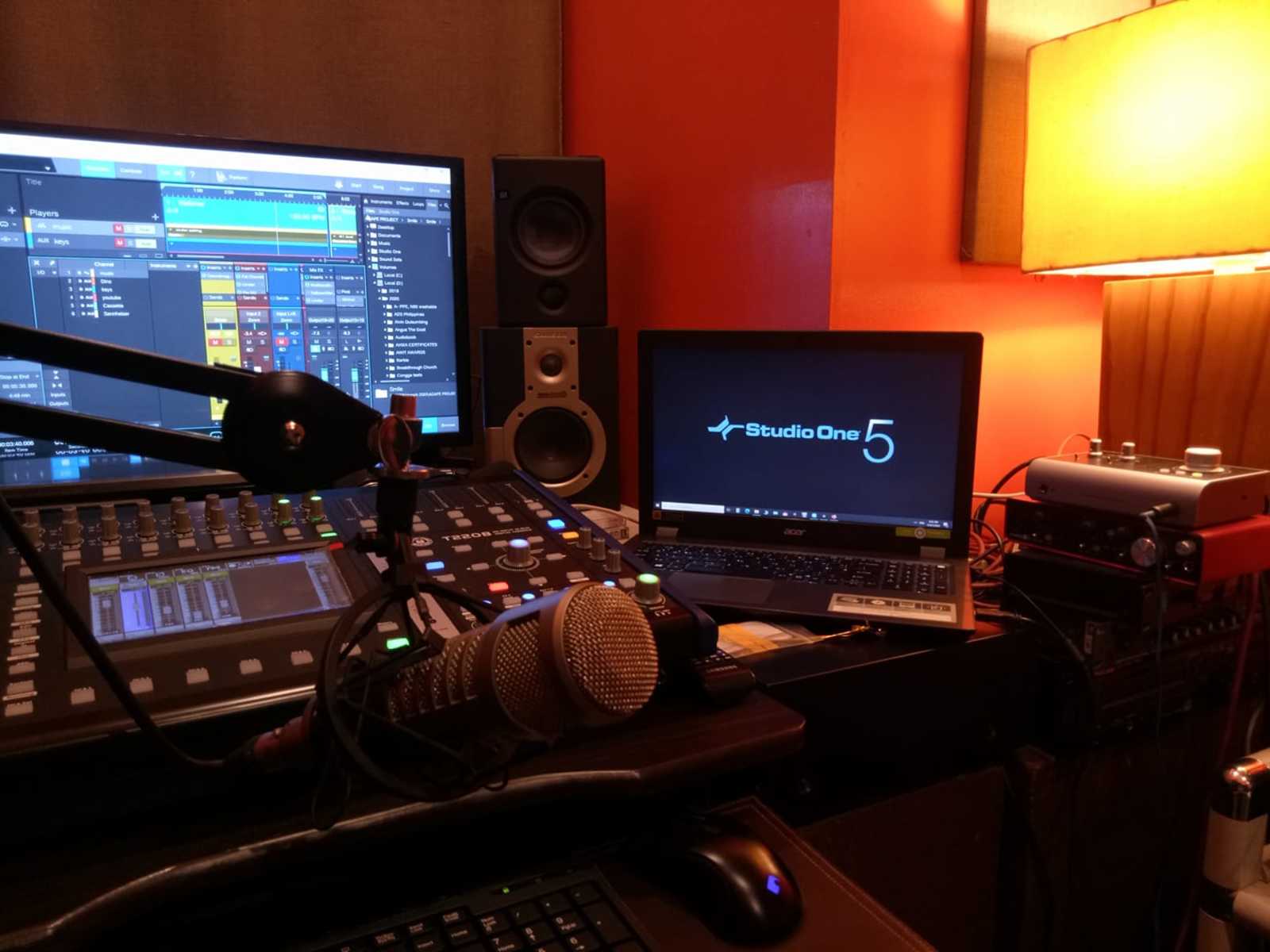 Music Gear Setup by dinodumlao featuring PreSonus Eris 4.5 High-Definition 2-Way 4.5" Nearfield Studio Monitors, Audient iD14, and Samson MediaOne 5a and 4 more pieces of gear