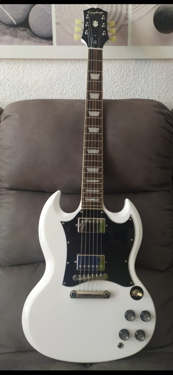 Music Gear Setup by elruben747 featuring Epiphone SG Standard