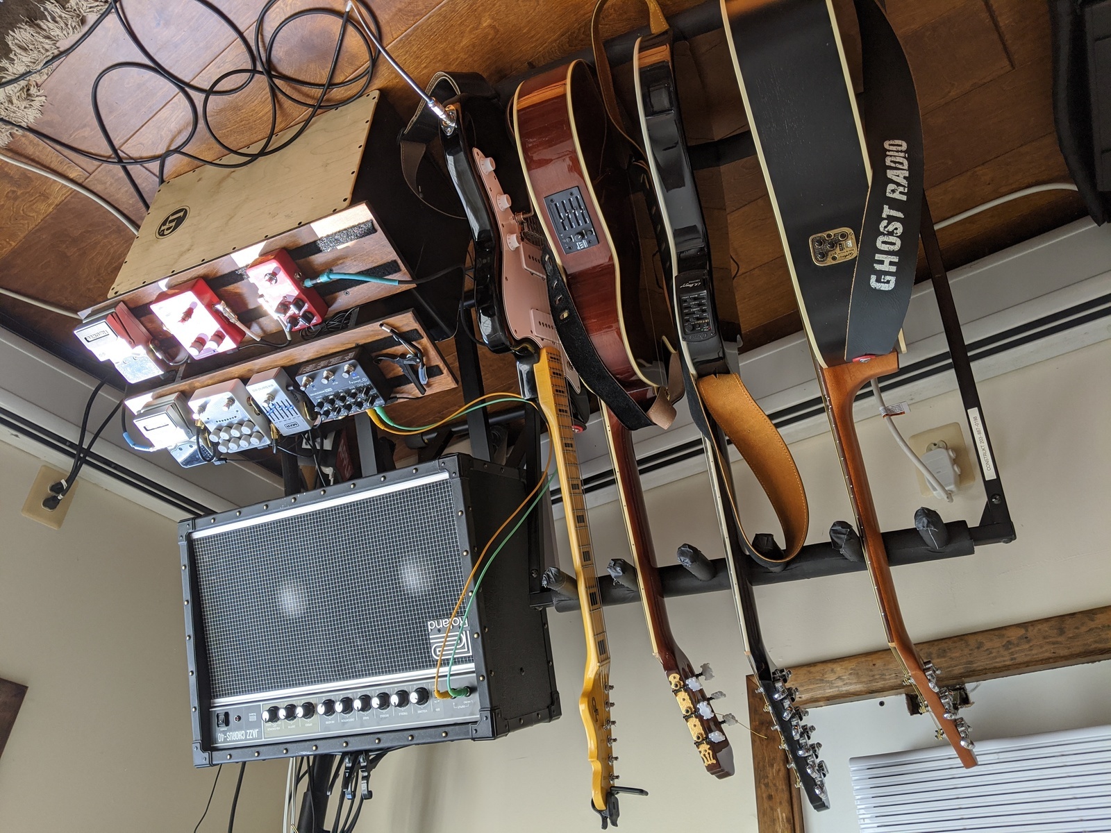 Music Gear Setup by gregoryfrost featuring Roland JC-40 Jazz Chorus