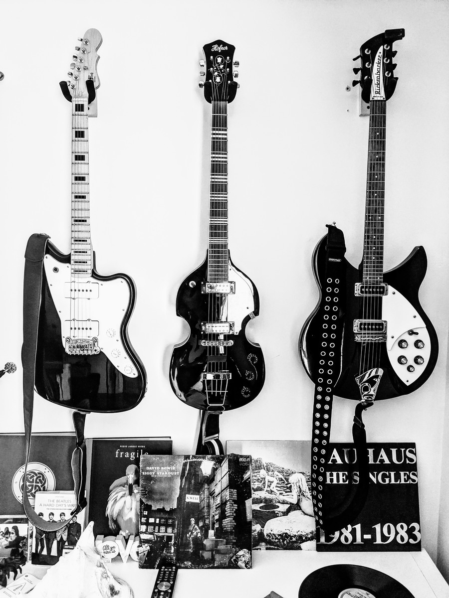 Rickenbacker Music Gear Setup by gregoryfrost featuring Rickenbacker 330 Electric Guitar and G&L Doheny