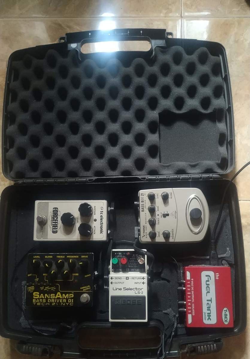 Music Gear Setup by dilonjayalath featuring Boss LS-2 Line Selector, T-Rex Engineering Fuel Tank Junior, and TC Electronic Forcefield Compressor