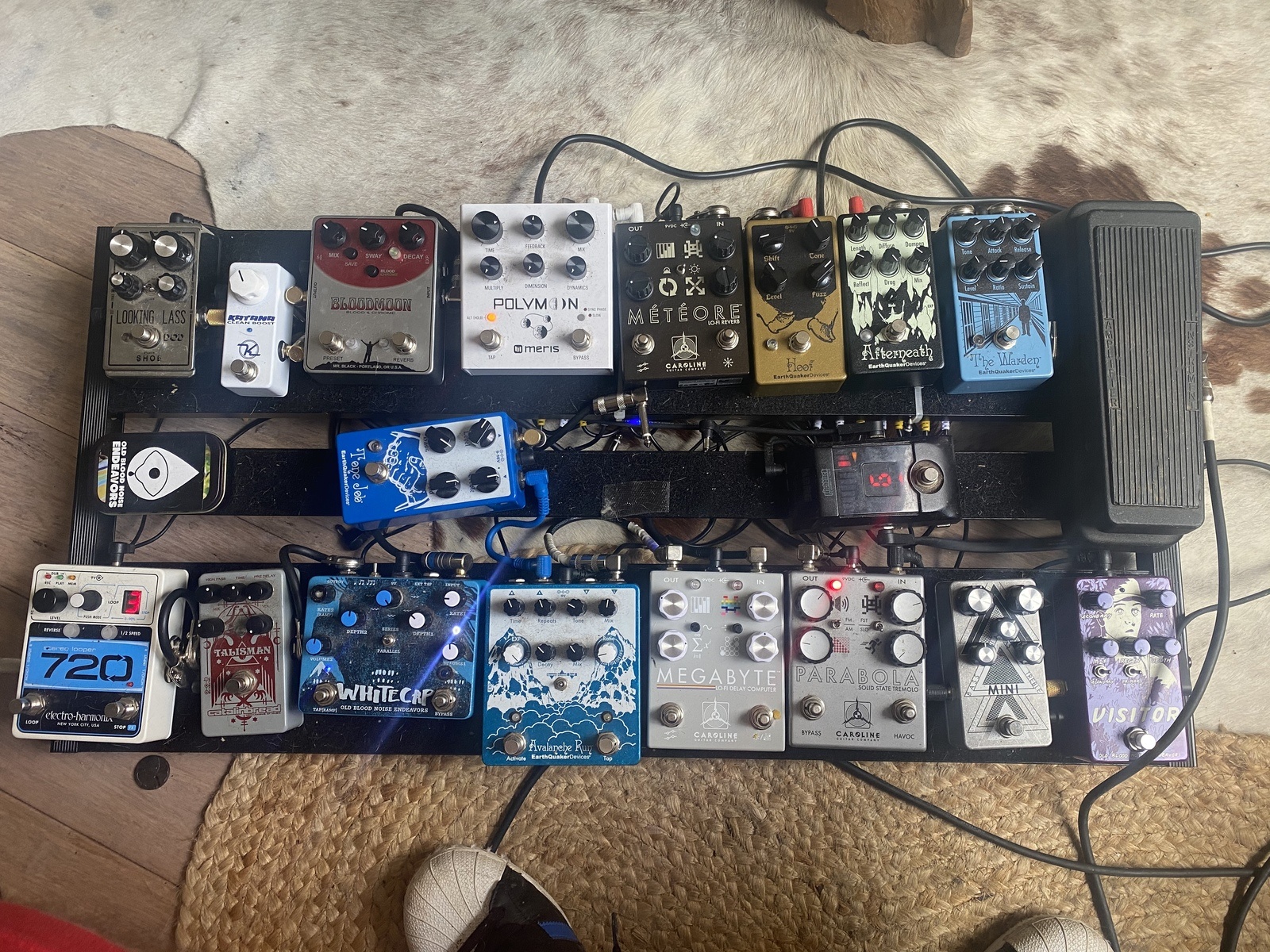 Music Gear Setup by autumnmary featuring Korg PB-1 Pitchblack, EarthQuaker Devices Hoof V1, and EarthQuaker Devices The Warden and 17 more pieces of gear