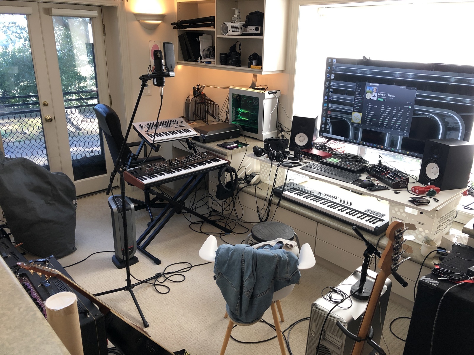 Electronic Synth Setup by ramizqs featuring M-Audio Axiom 61 Advanced Semi-Weighted USB MIDI Controller [1st Gen], Yamaha HS7, and Rode NT1-Kit and 4 more pieces of gear