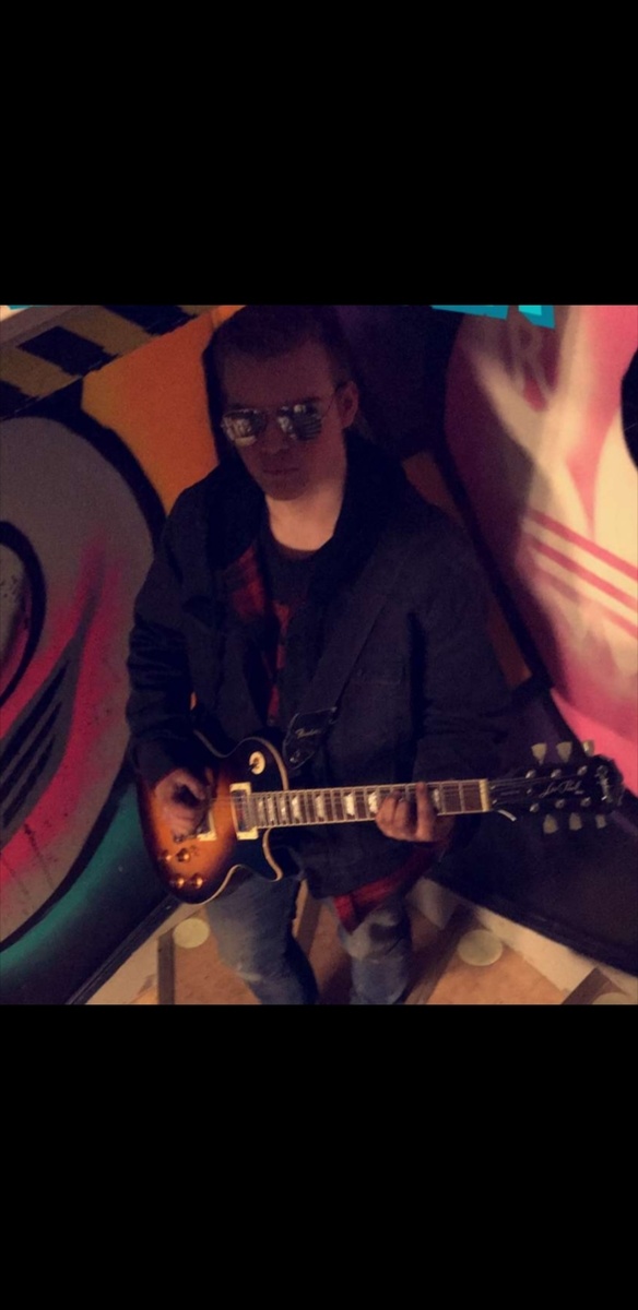 Music Gear Setup by jonatan654 featuring Epiphone Les Paul Standard plus pro