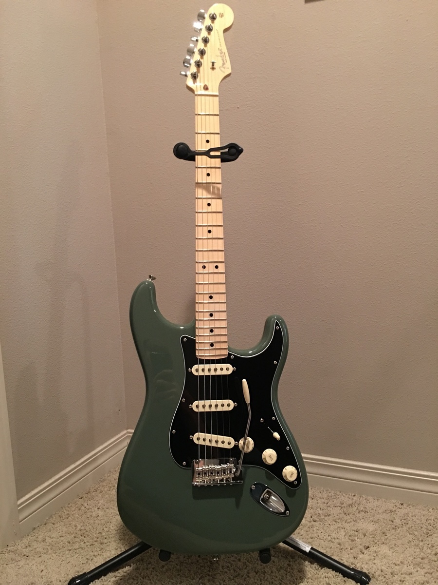 Country Music Gear Setup by nberg featuring Fender American Professional Stratocaster