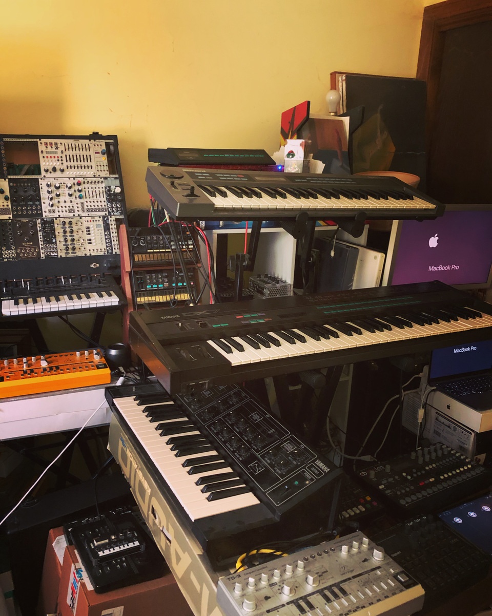 Electronic Synth Setup by sinkingfeeling featuring Apple iPad (General), Apple MacBook Pro (General), and Korg Volca Beats and 15 more pieces of gear