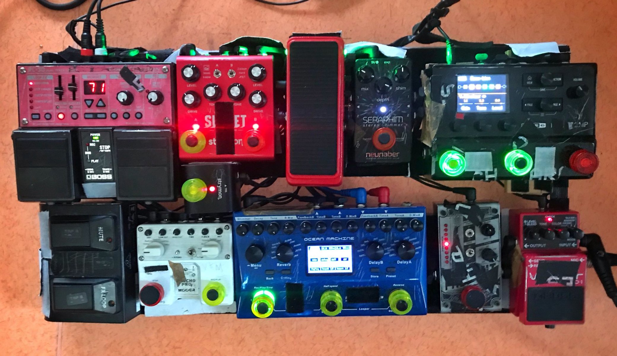 sergent's music gear photo
