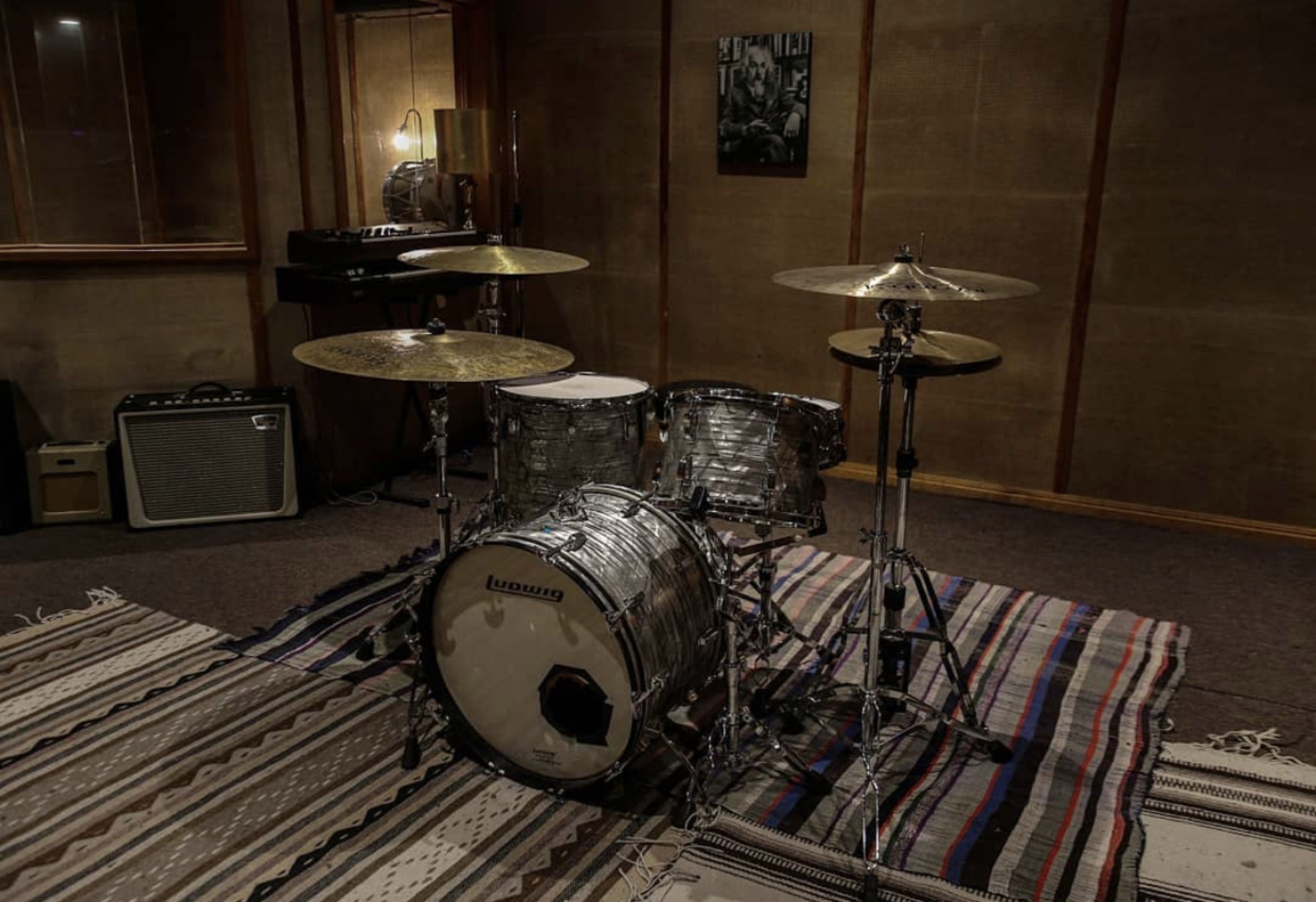 Music Gear Setup by adanowsky featuring Ludwig Black Oyster Pearl Kit