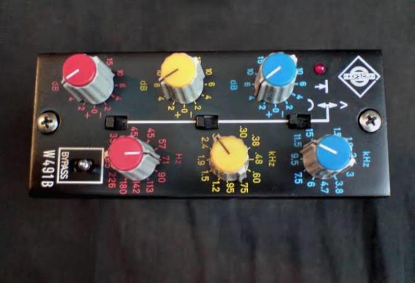 adanowsky's music gear photo