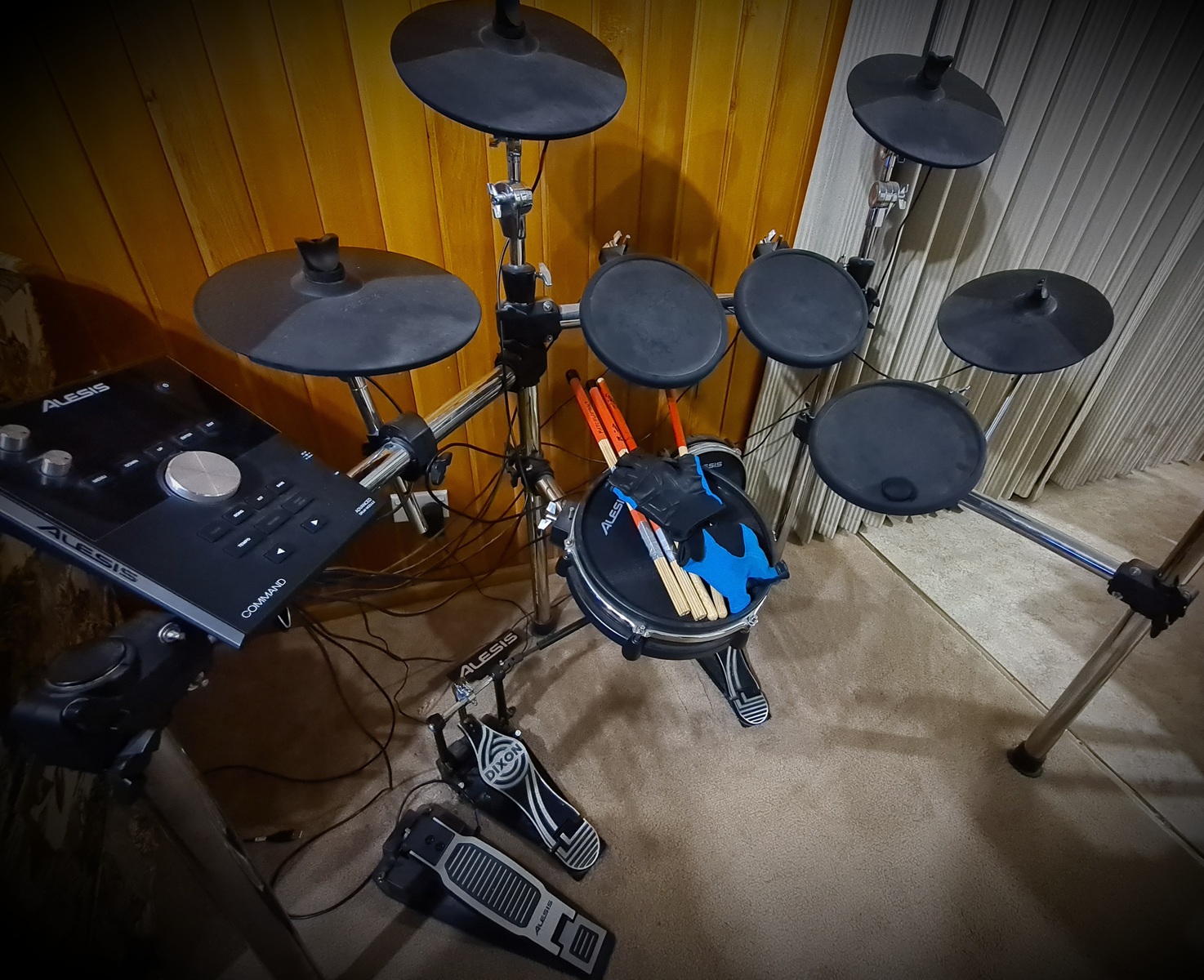 Music Gear Setup by devotio featuring Alesis Command Kit Electronic Drum Set