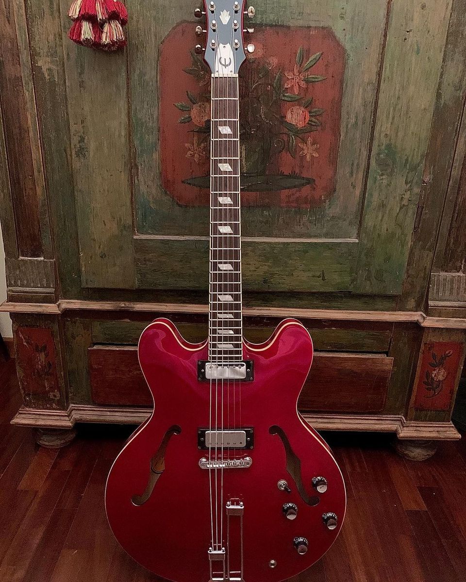 Music Gear Setup by in_bars featuring Epiphone Les Paul and Epiphone Riviera 2000s - Korea