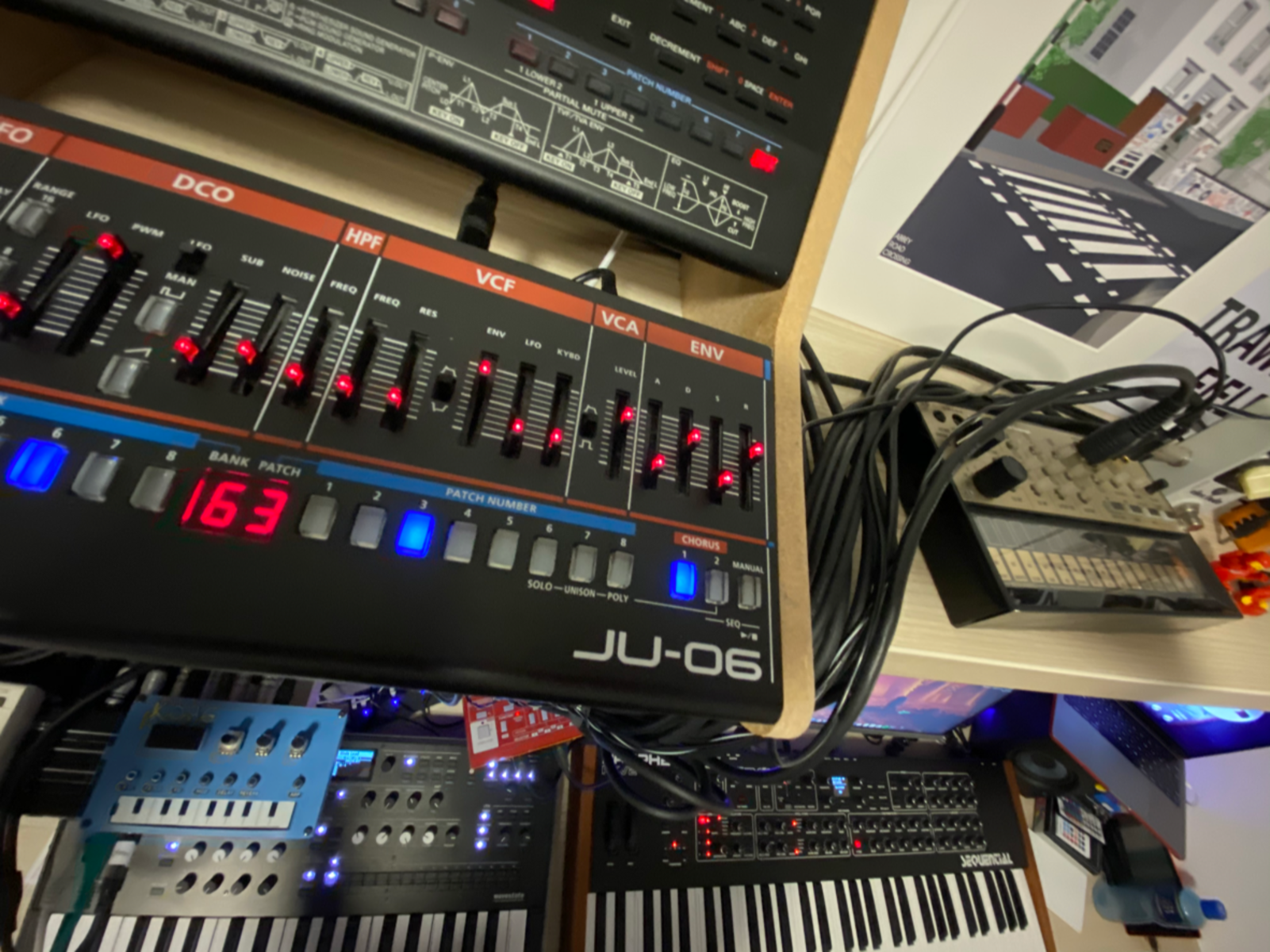 Korg Music Gear Setup by can_kutlu featuring Korg Volca Keys, Roland Boutique JU-06, and Dave Smith Instruments Sequential Prophet REV2 and 4 more pieces of gear
