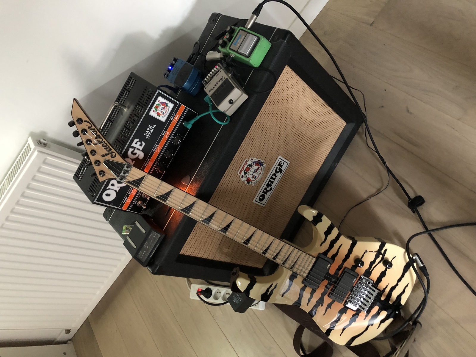 Metal Music Gear Setup by kiwi13 featuring Ibanez TS9 Tube Screamer, Orange Dark Terror 15-Watt Guitar Amp Head, and Jackson DK1 and 1 more piece of gear
