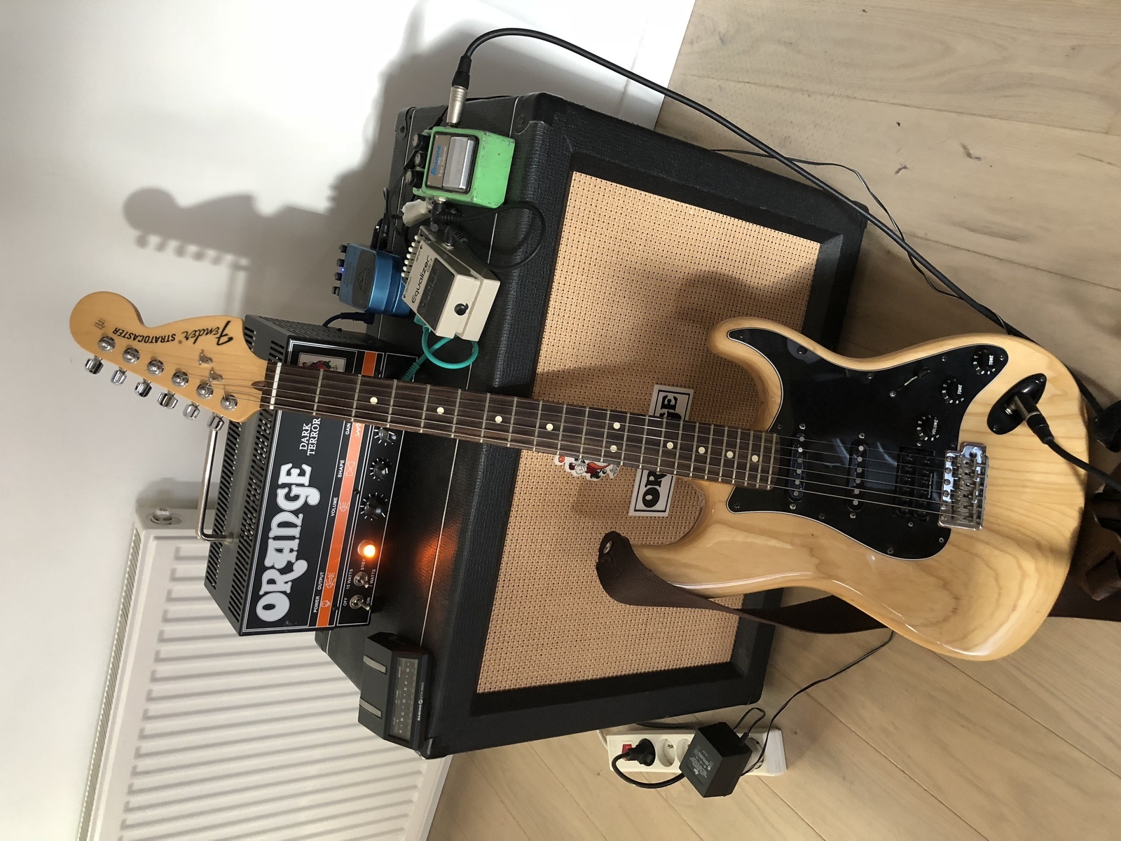 Metal Amp Rig by kiwi13 featuring Ibanez TS9 Tube Screamer, Epiphone Wilshire P-90s, and Orange Dark Terror 15-Watt Guitar Amp Head and 1 more piece of gear