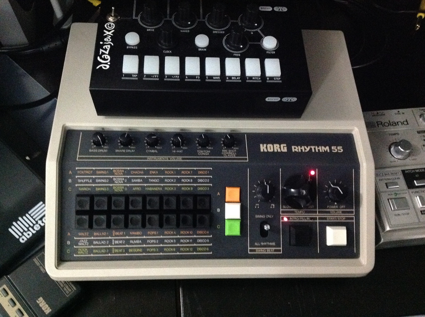 OTO Machines Pedalboard by bubbajones featuring Korg Rhythm 55 KR-55 Drum Machine and OTO Machines Biscuit Effects Box