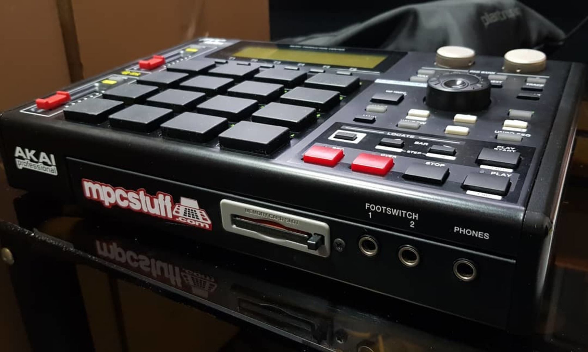 Music Gear Setup by rawplaya featuring Akai MPC 1000