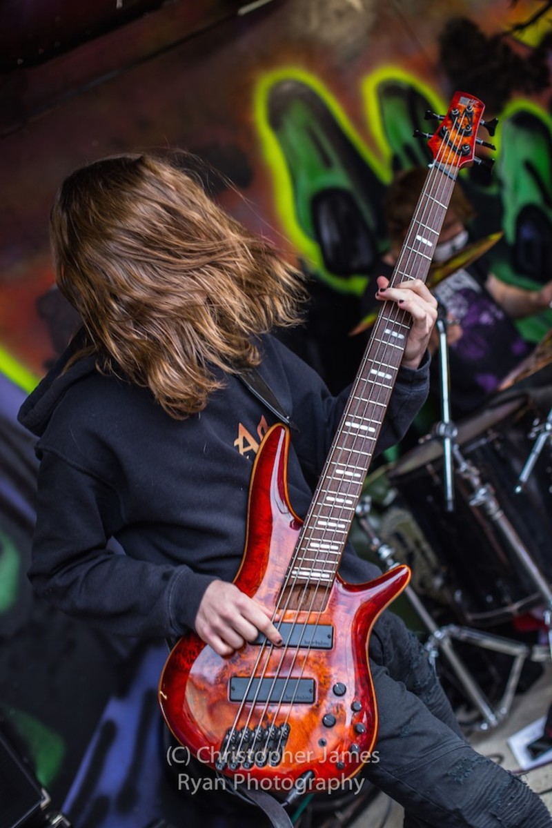 Music Gear Setup by tomsteelmage featuring Ibanez SRMS805