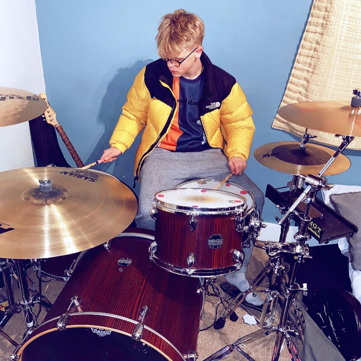 denny's music gear photo