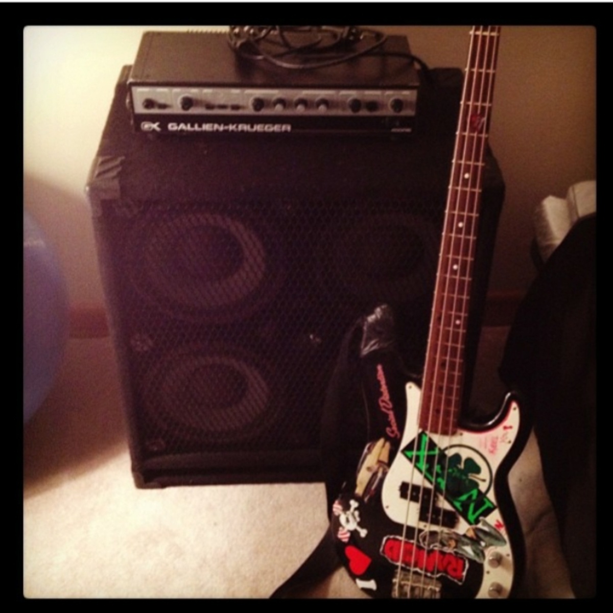 Bass Rig by heyessay90 featuring Gallien-Krueger 800RB, Fender Precision Bass, and Avatar 2x12 Bass Cabinet