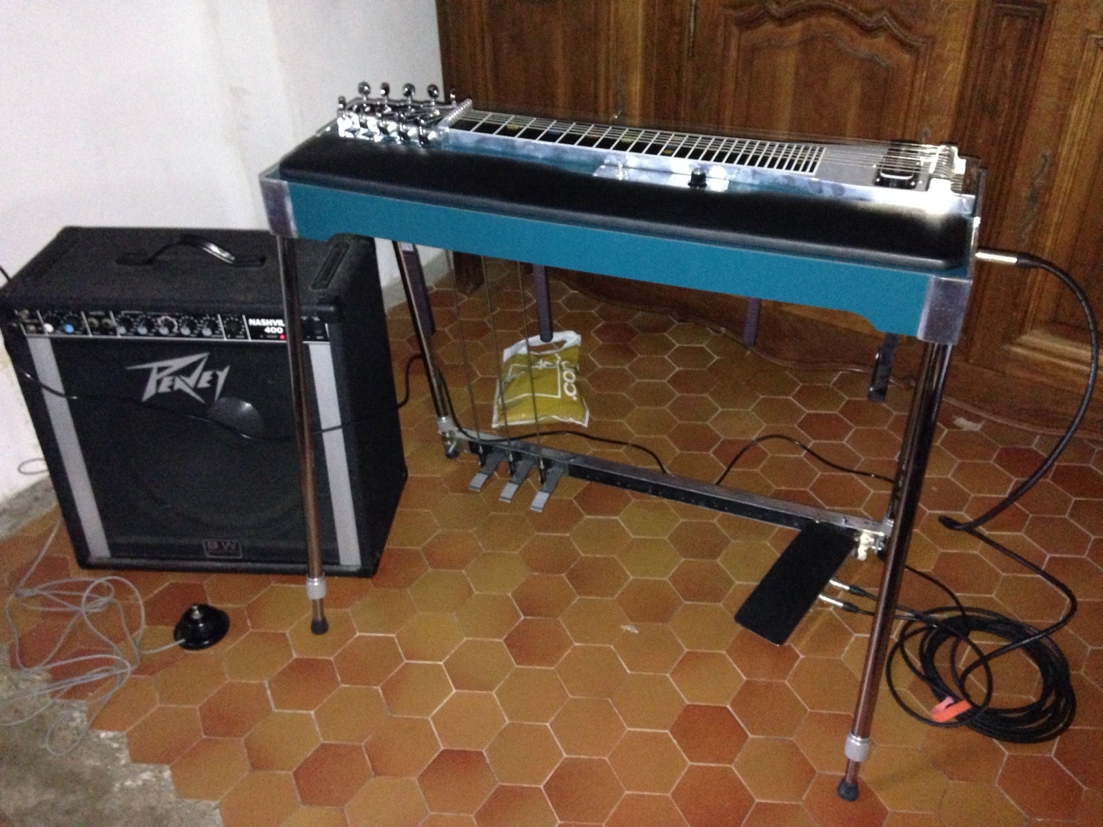 tom_popman's music gear photo