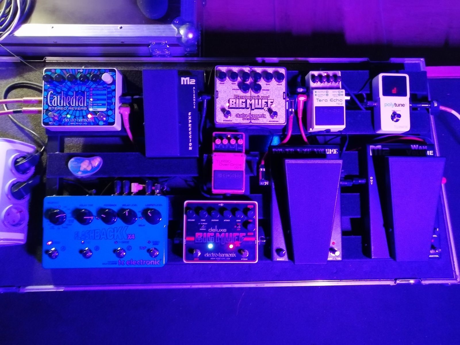 Music Gear Setup by george_b featuring Boss OD-2 Turbo OverDrive, Electro-Harmonix Germanium 4 Big Muff Pi, and Electro-Harmonix Cathedral Stereo Reverb and 9 more pieces of gear