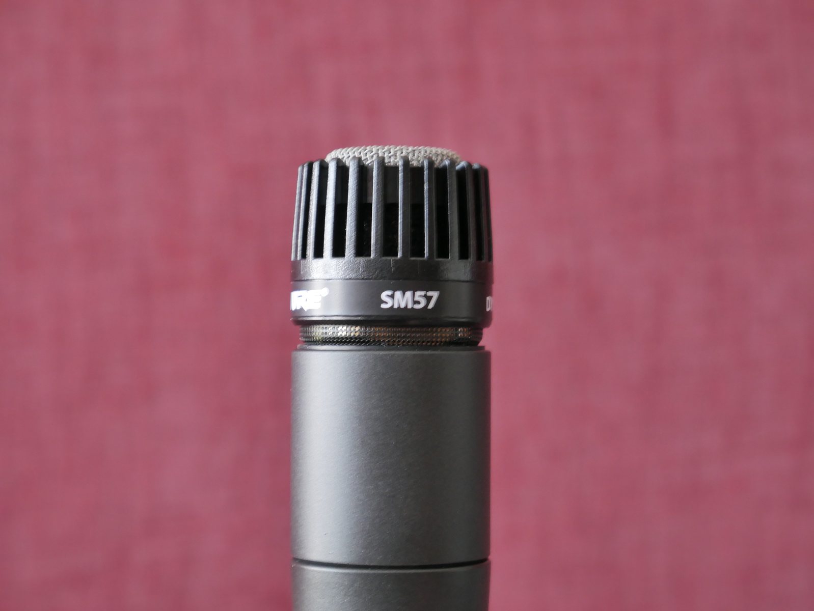 Music Gear Setup by kostis featuring Shure SM57