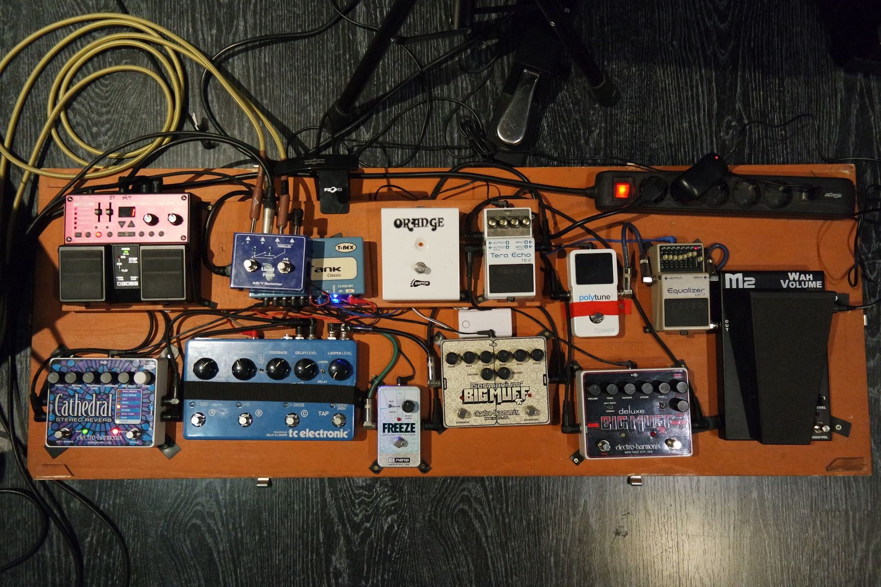 Music Gear Setup by george_b featuring Electro-Harmonix Germanium 4 Big Muff Pi, Electro-Harmonix Cathedral Stereo Reverb, and Electro-Harmonix Freeze Sound Retainer and 10 more pieces of gear