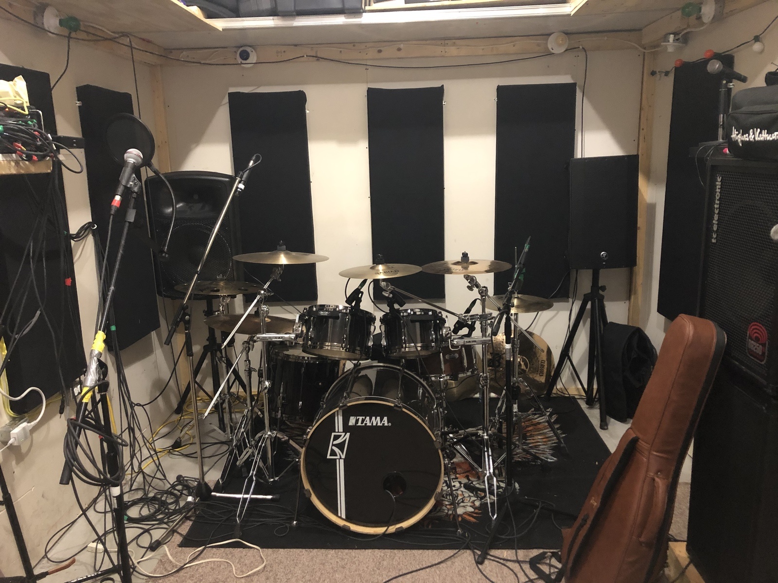 Music Gear Setup by david_cyr featuring Tama Superstar Hyperdrive Drums