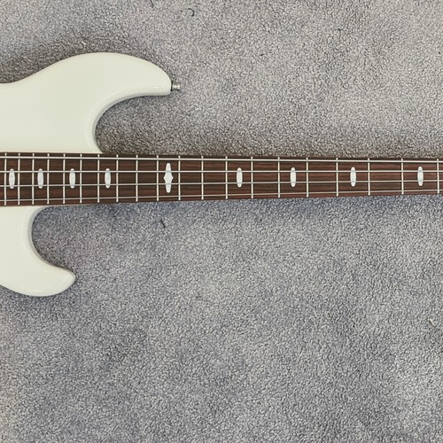 Photo of Yamaha BB414
