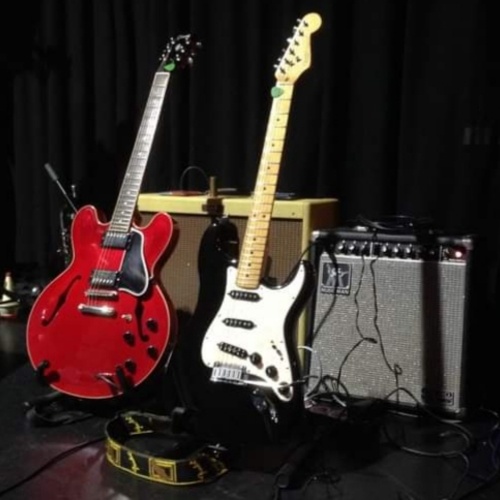Photo of Fender Blues Deville and more gear