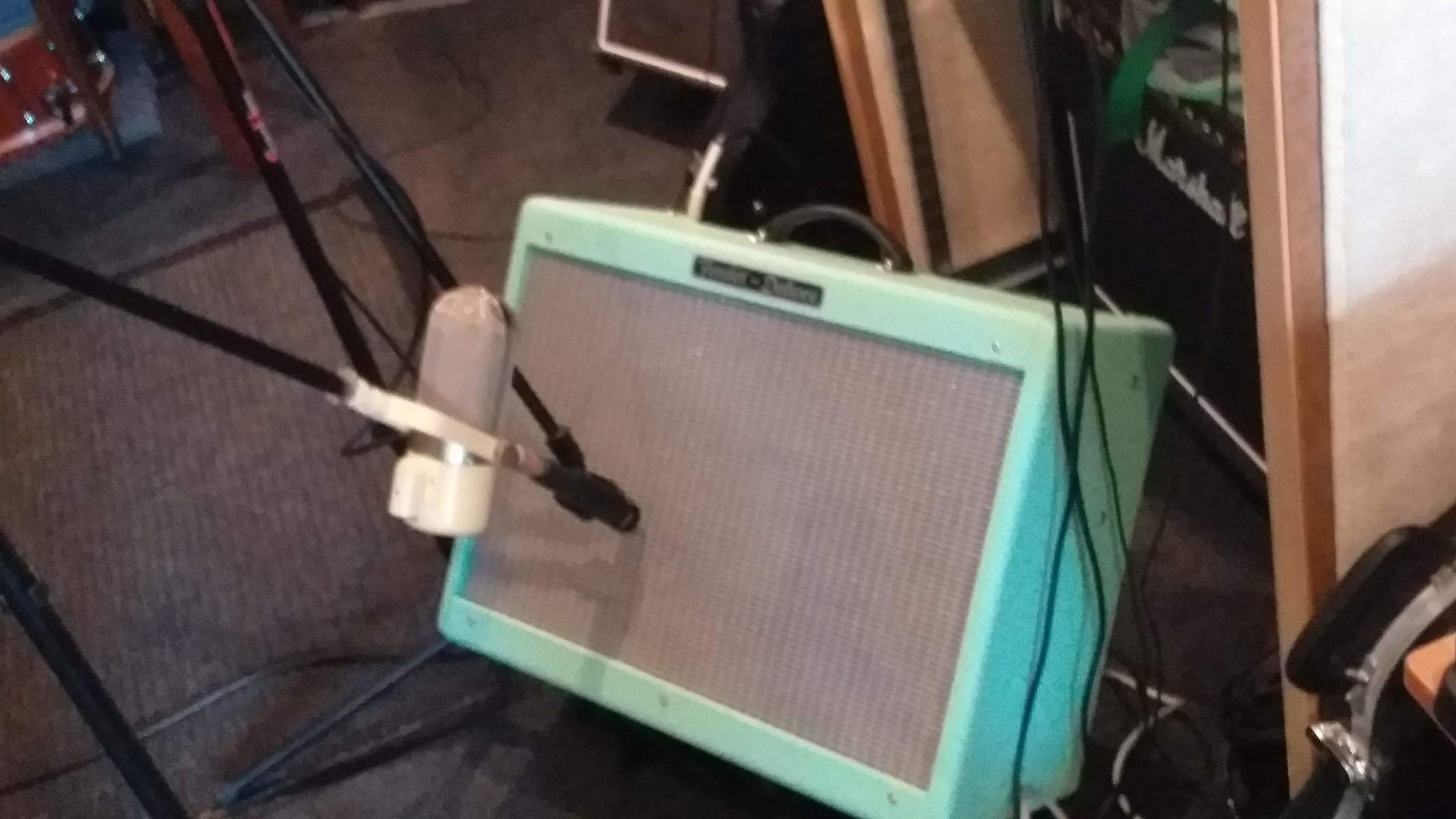 Shure Amp Rig by jakub_trnan featuring Shure SM57 and Fender Hot Rod Deluxe Limited Edition Surf Green