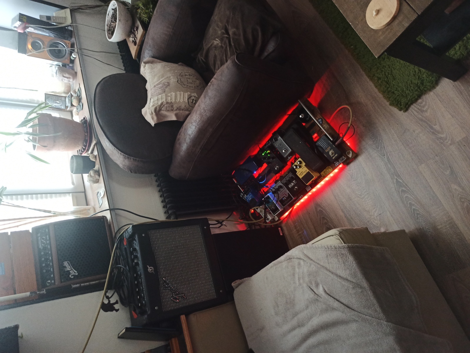 Music Gear Setup by pippo83 featuring Electro-Harmonix Big Muff Pi, Boss SD-1 Super OverDrive, and Pro Co RAT and 7 more pieces of gear