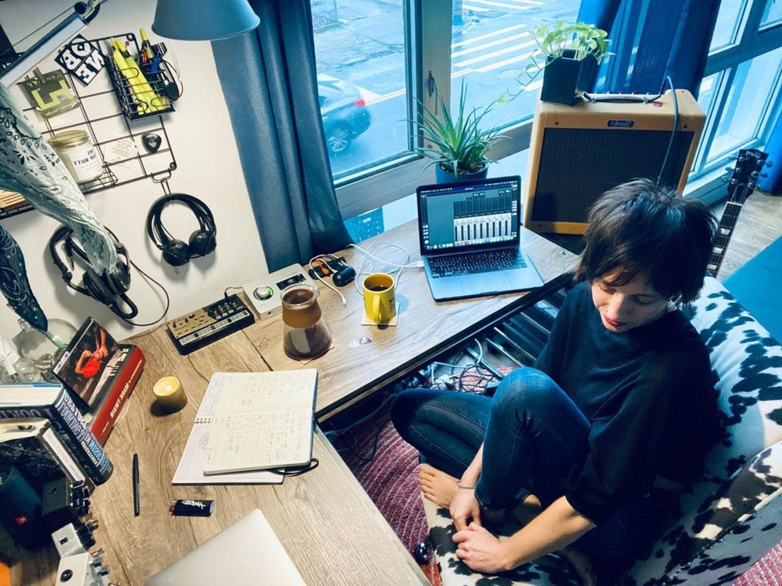Music Gear Setup by katemagoc featuring Gibson Les Paul Standard, Fender Blues Junior - Lacquered Tweed, and Korg Volca Drum and 1 more piece of gear