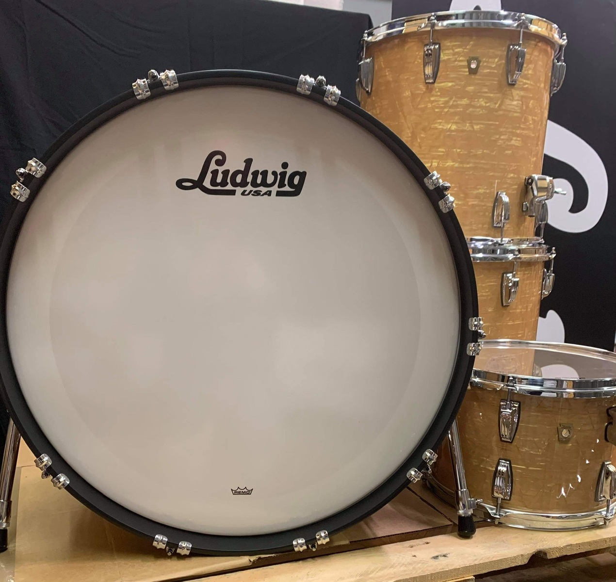 Music Gear Setup by jamie_dawson featuring Ludwig Classic Maple
