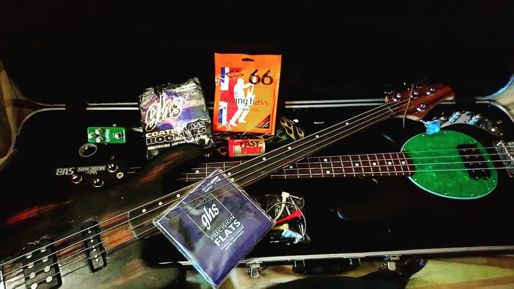 GHS Bass Rig by alexi_fontaine featuring GHS Fast Fret, Cort GB34A, and Rotosound RS66M Swing Bass Stainless Steel Bass Strings (40-90) and 3 more pieces of gear