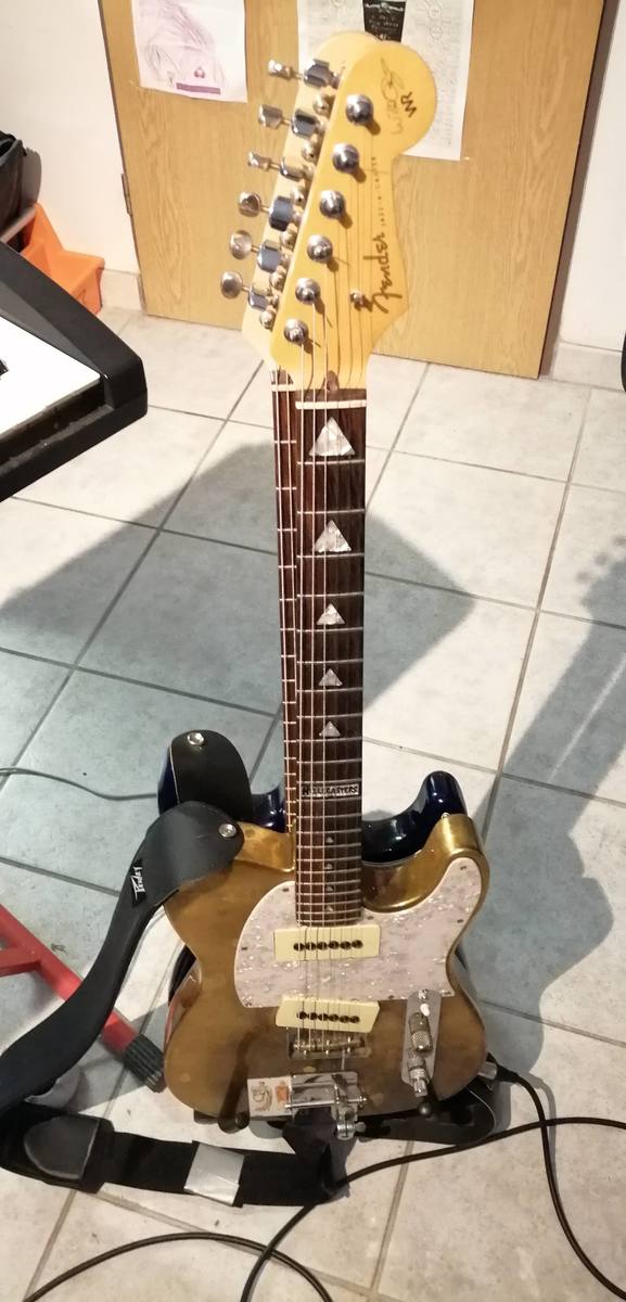 Music Gear Setup by lothy featuring Fender Hellecasters Limited Edition '97 Will Ray Jazz-a-Caster