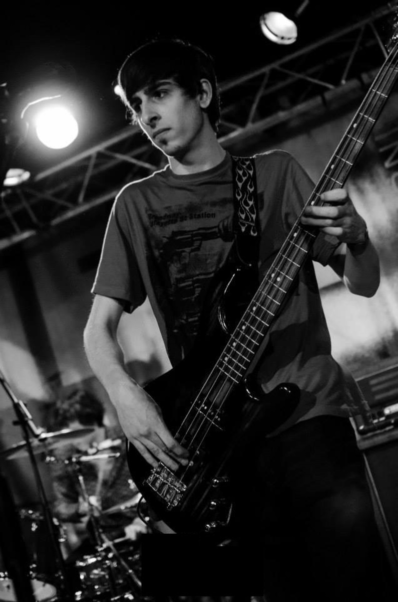 Music Gear Setup by alexi_fontaine featuring Cort GB34A