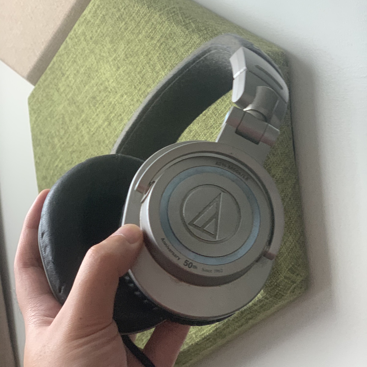 Music Gear Setup by thezelijah featuring Audio-Technica ATH-M50s/LE