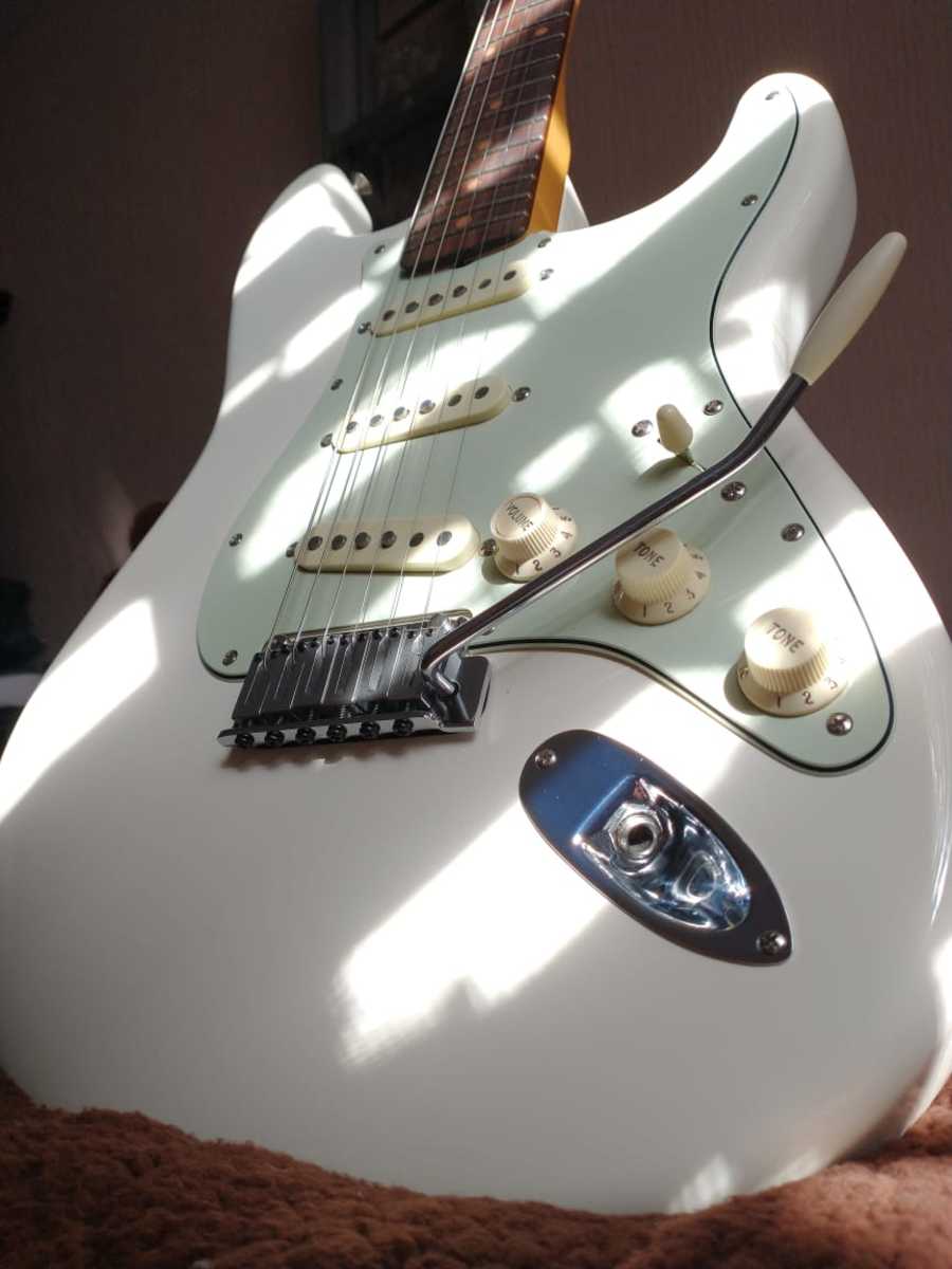 Music Gear Setup by iamjared_a featuring Fender Vintera '60s Stratocaster Modified
