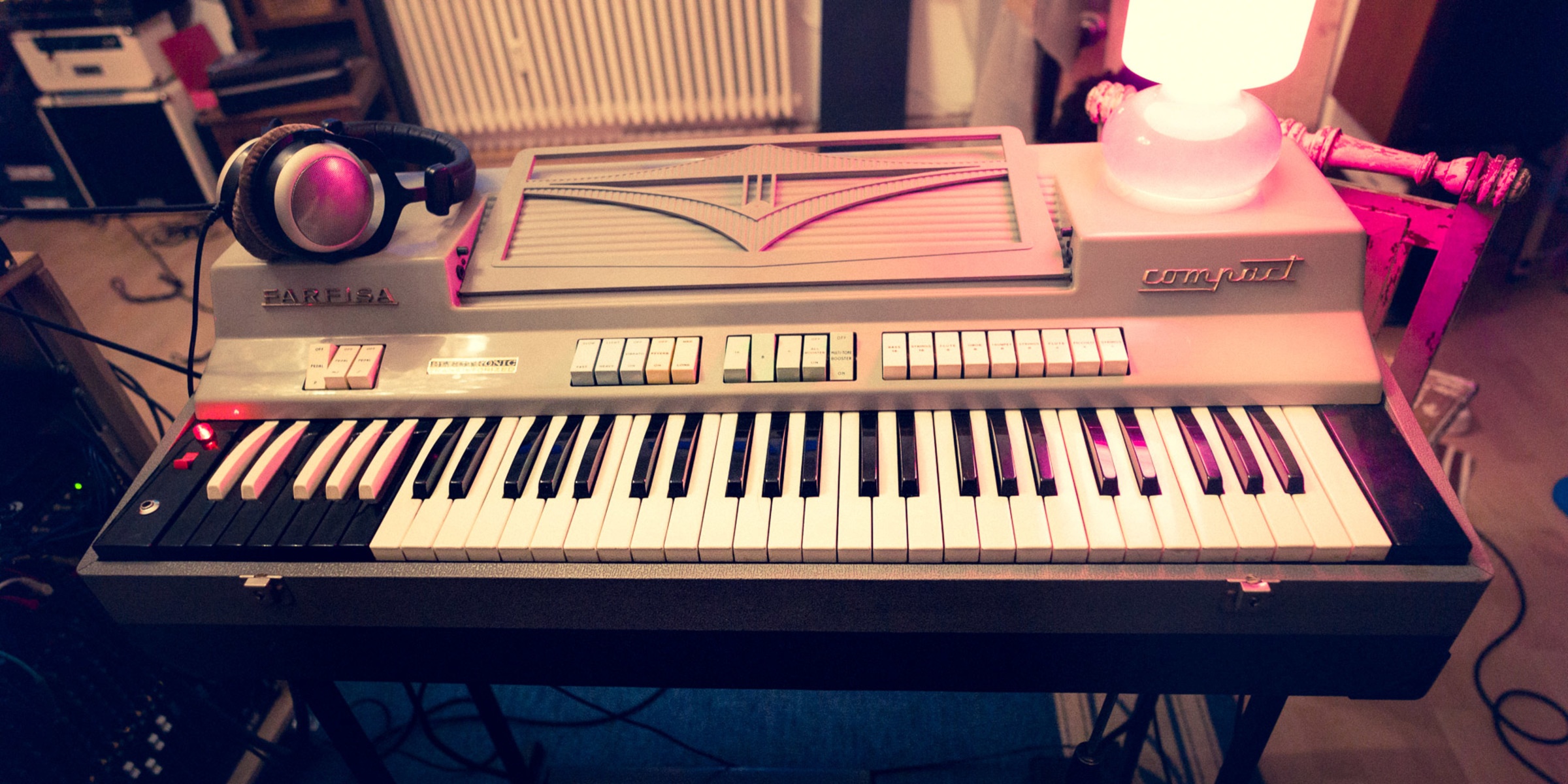 Music Gear Setup by volcarock featuring Farfisa Combo Compact