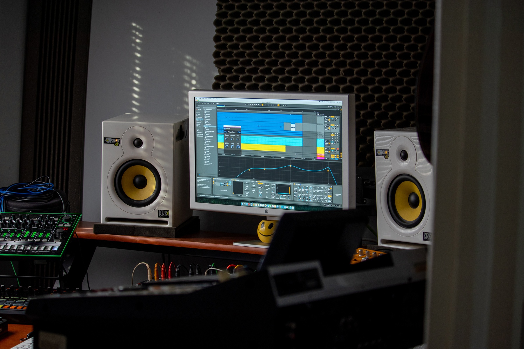 Electronic Studio Setup by noisengineer featuring Roland AIRA TR-8, Apple Cinema Display 23-Inch, and Akai MPC4000 and 4 more pieces of gear