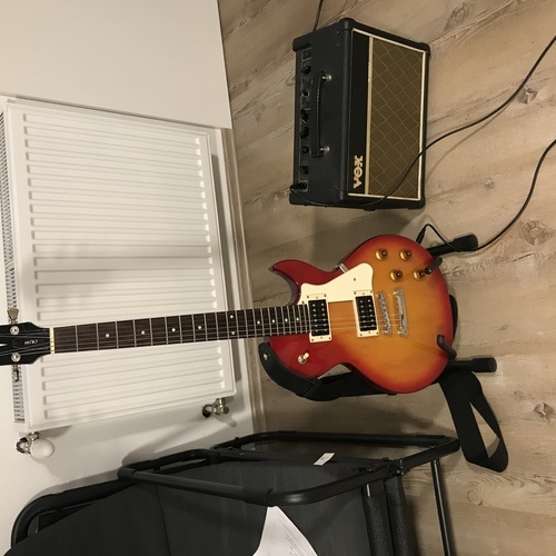 Photo of VOX DA10 and more gear
