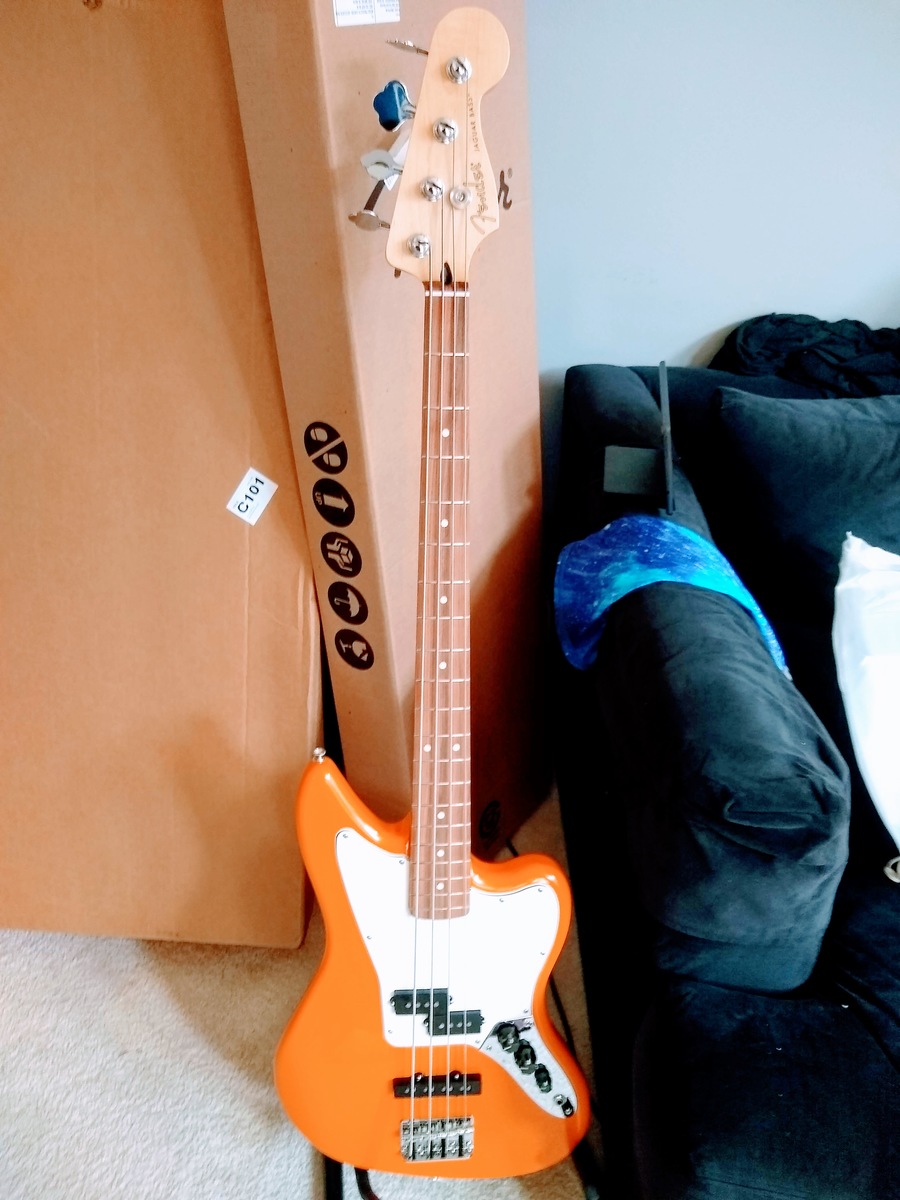 Music Gear Setup by jonathan_killstring featuring Fender Jaguar Bass