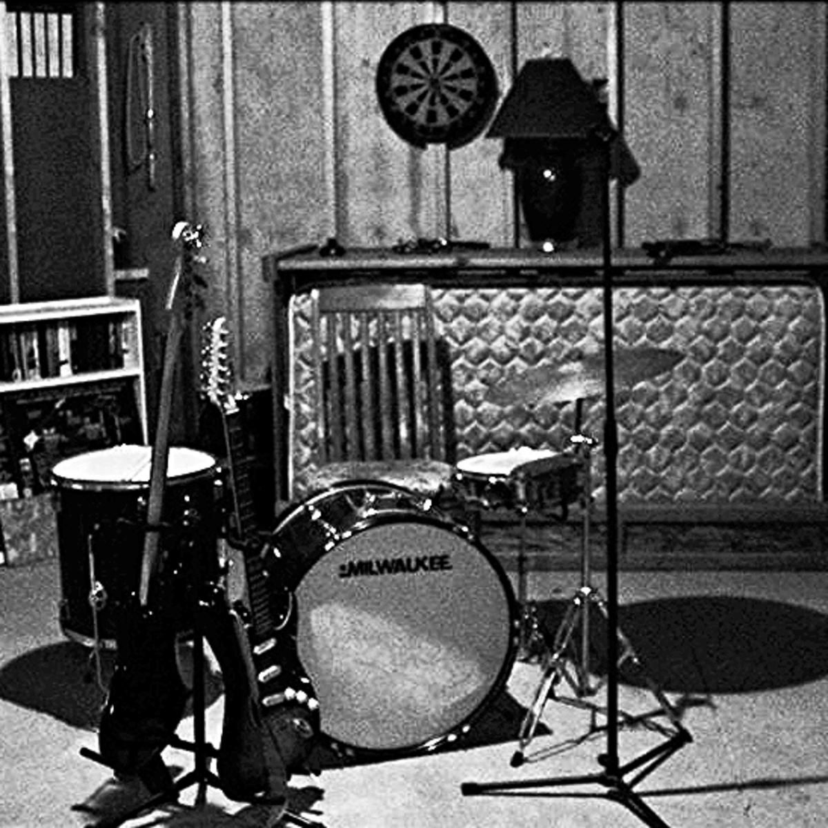 Music Gear Setup by zclossin featuring Squier Classic Vibe '60s Stratocaster and Squier Precision Bass