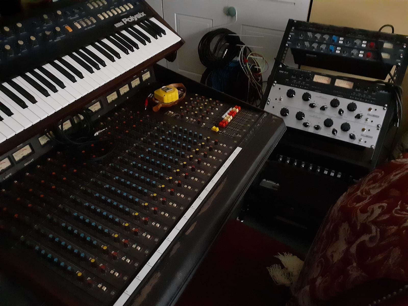 Electronic Studio Setup by jimmarchi1 featuring Alesis 3630 Dual-Channel Compressor/Limiter with Gate, Yamaha SPX90, and Korg PolySix and 6 more pieces of gear